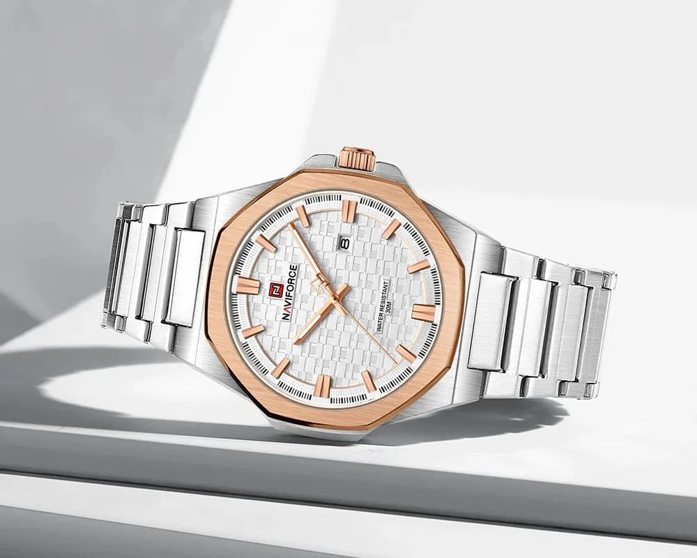 NF9245-watchmodelExhibition_6_720x@2x