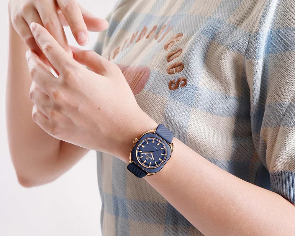 NF5061-watchmodelExhibition_3