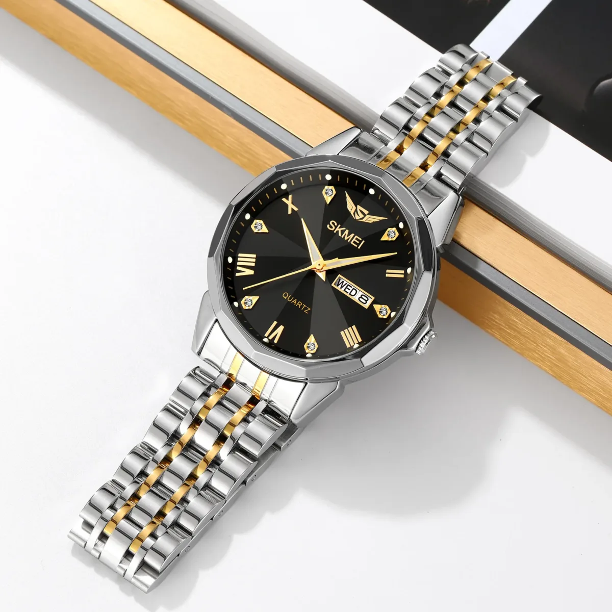 Skmei 2291 CH - Sliver Gold Black For Men - Image 1