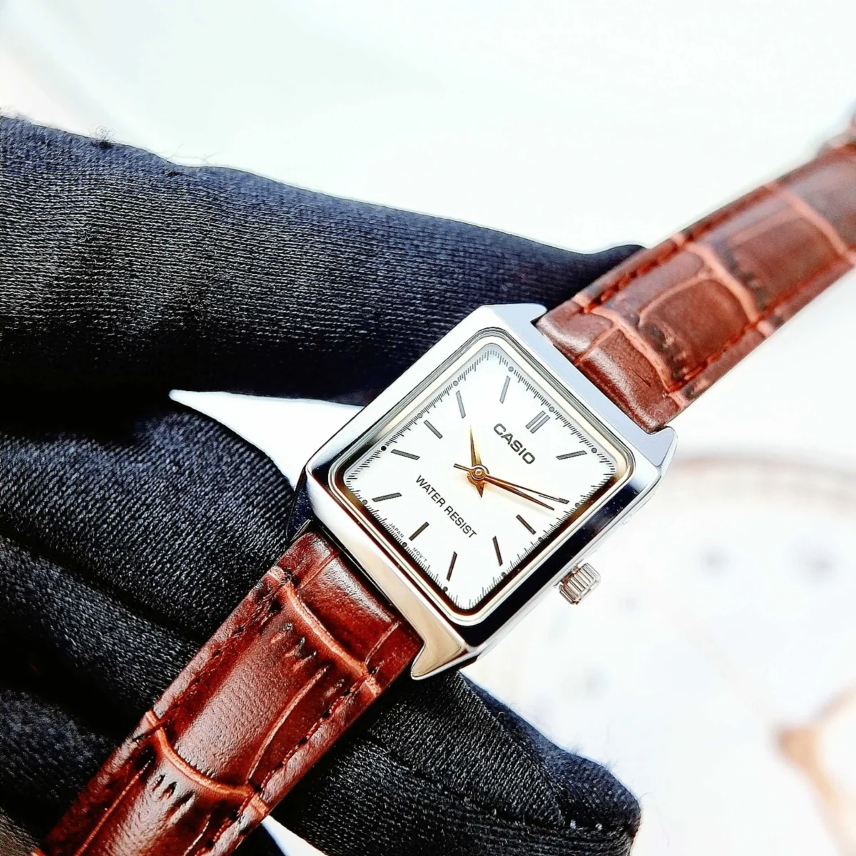 Casio LTP-V007L-7E2UDF Ladies Watch - Image 2