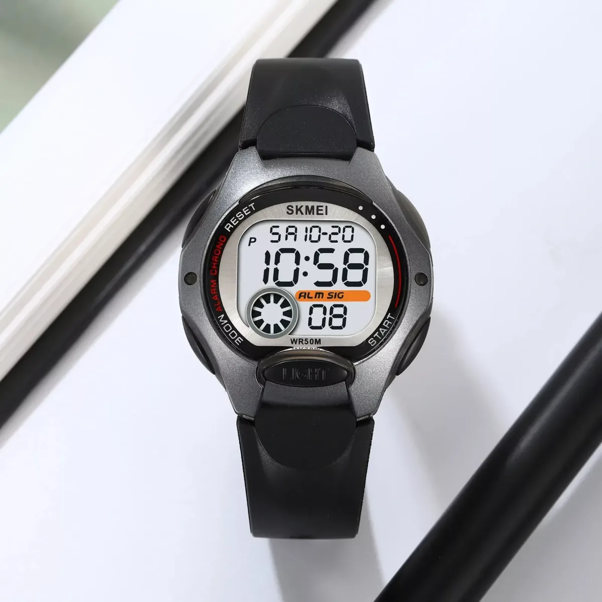 Skmei 2129 Kids Watch 50M Waterproof - Black - Image 2
