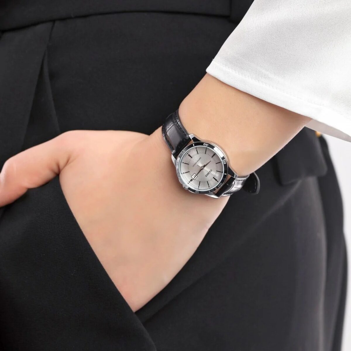 Casio LTP-V004L-7AUDF Ladies Watch - Image 5